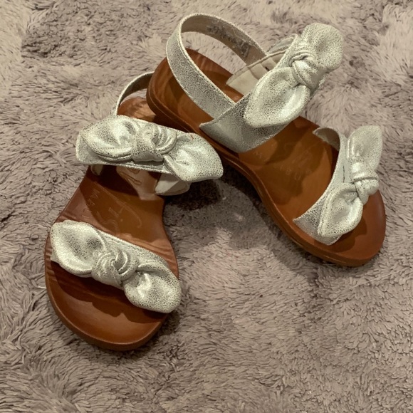 NWT Blowfish Malibu Kids Dyna Sandals Size 6 - Picture 1 of 5